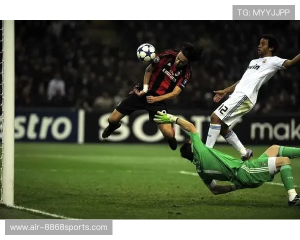 足球球星护球技巧展示 细节分析与精彩瞬间回顾